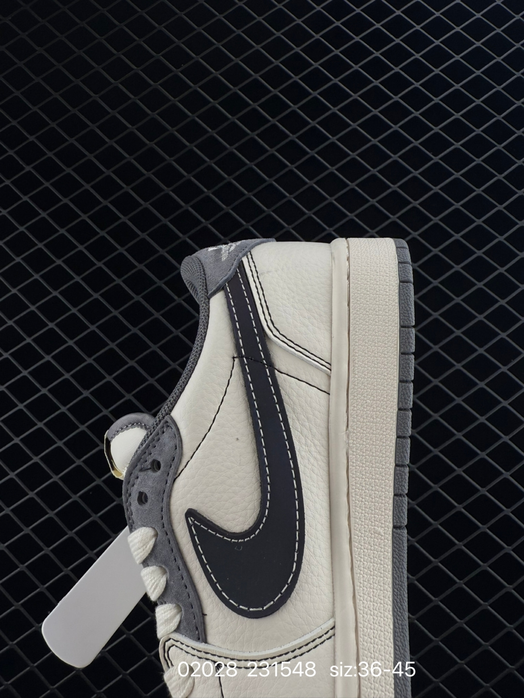 Travis Scott x Air Jordan 1 ” Reverse Mocha “